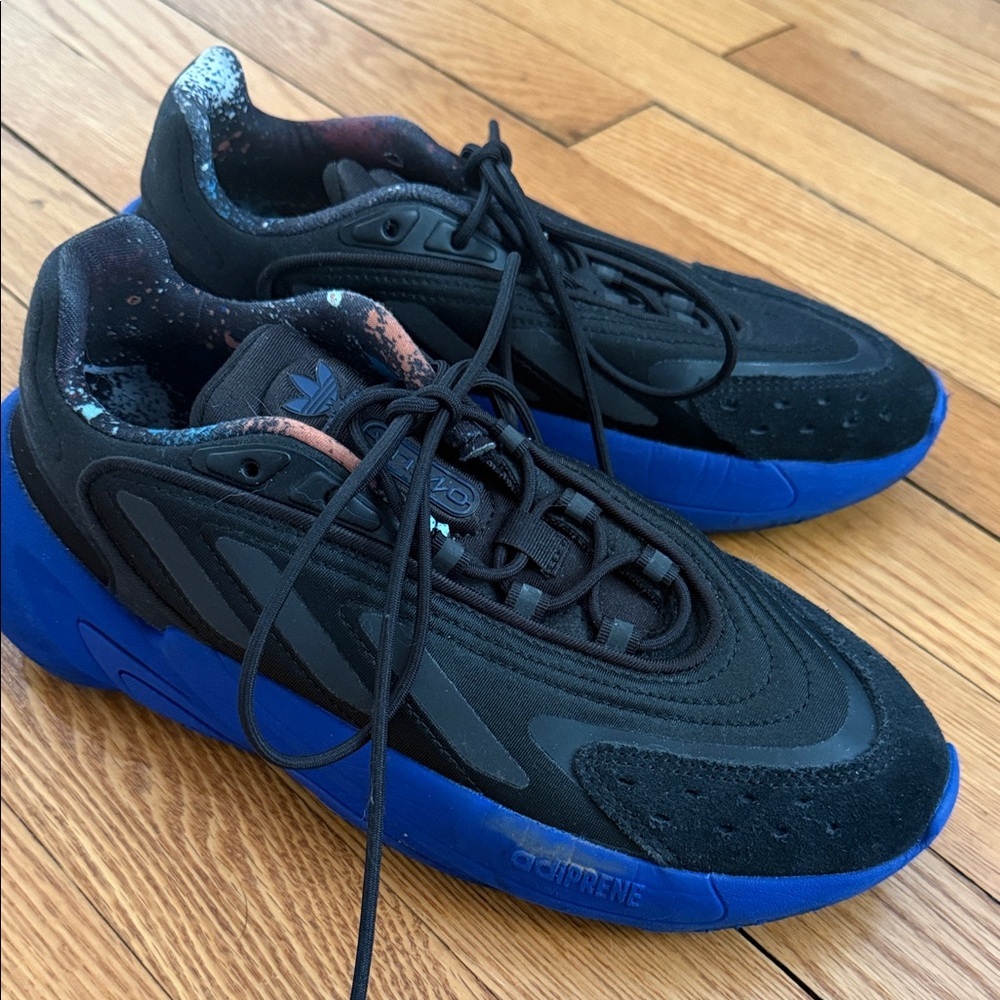 adidas Ozelia Sneakers - Black & Blue Sole - Picture 2 of 7
